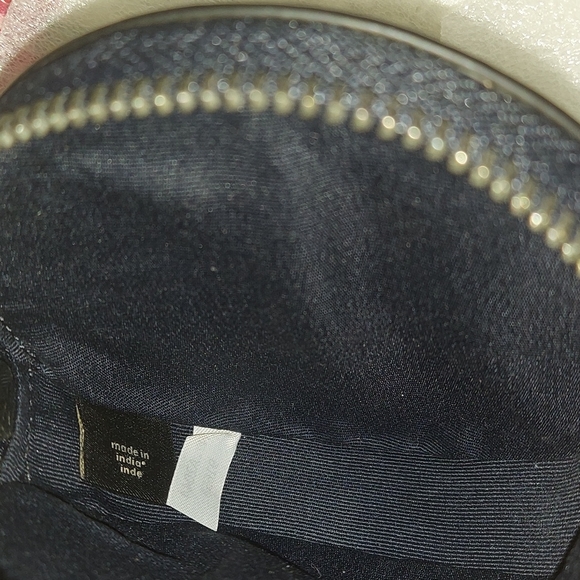 Leather...Coach Round Hybrid Carriage Print - Picture 7 of 9